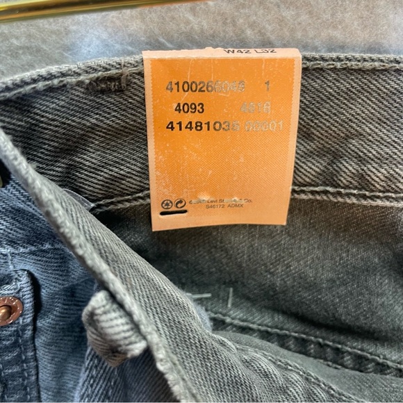 Levi’s 501 Gray Button Fly Denim Jeans - Picture 2 of 9